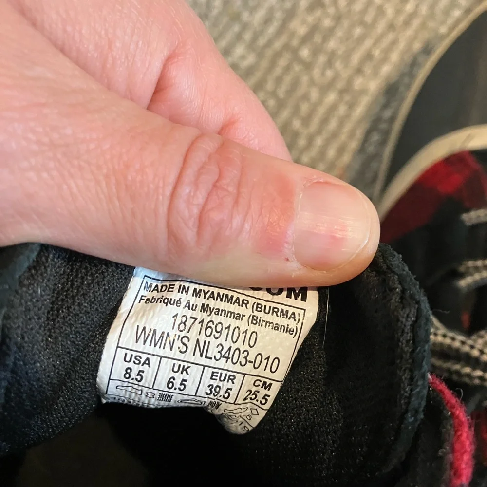 Sorel boots red