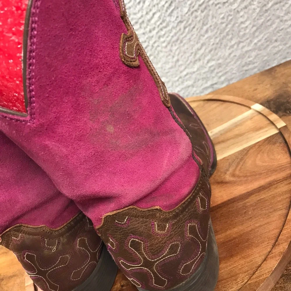 Ariat has some