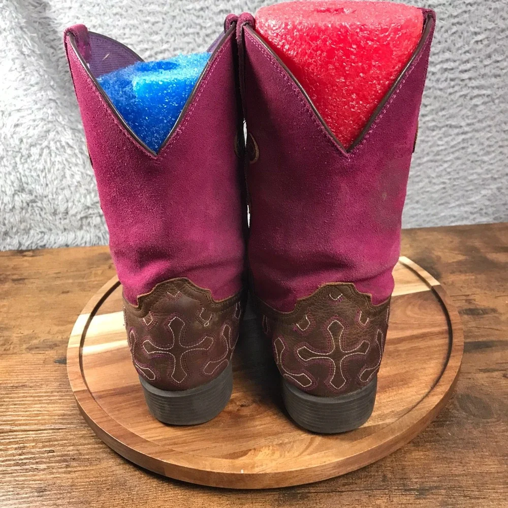 Ariat has some