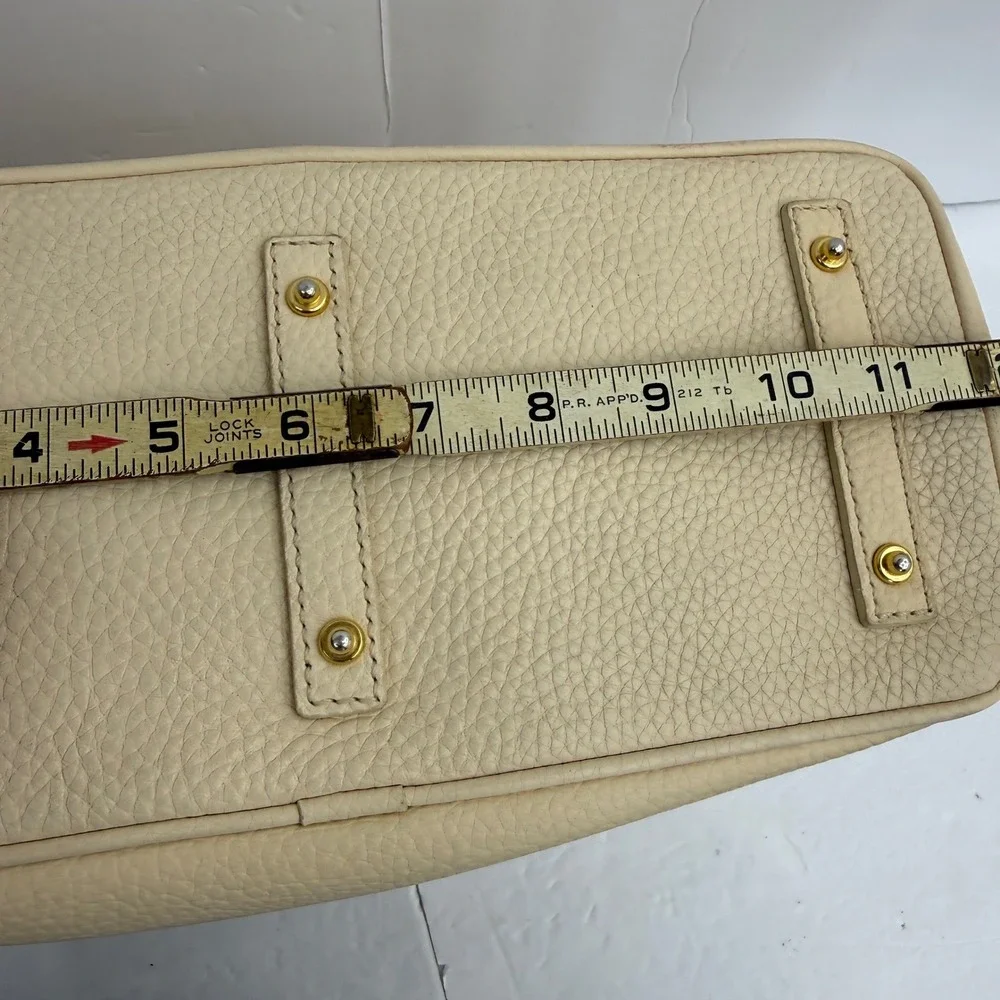 Dooney & Bourke everyday protective 12