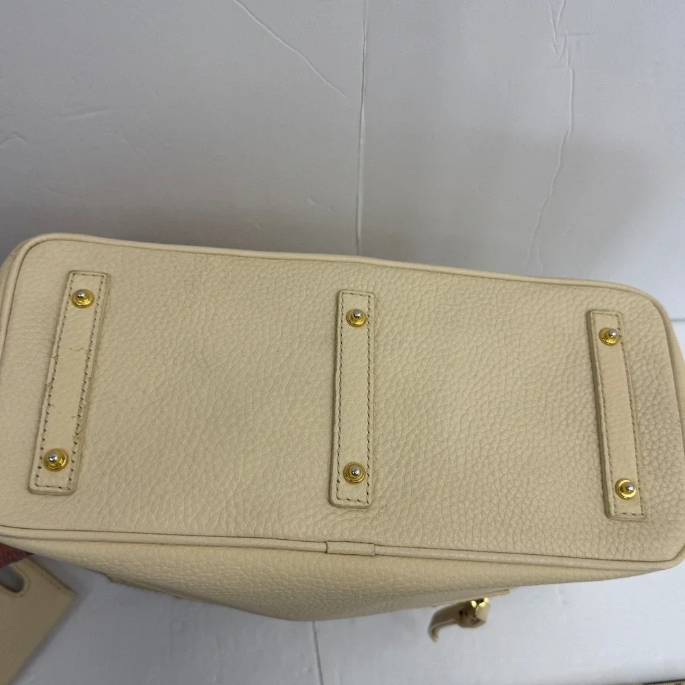 Dooney & Bourke professional sophisticated all