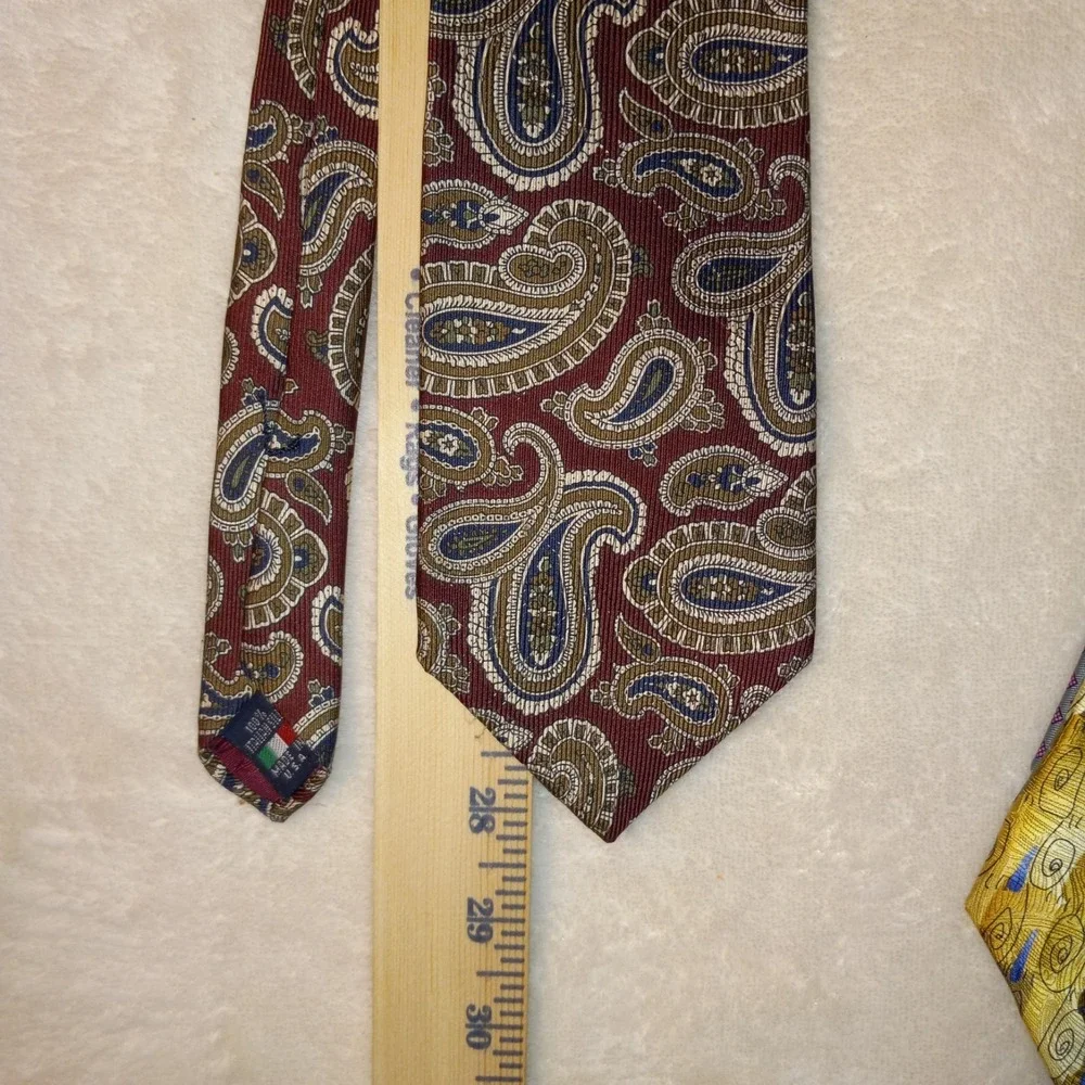 Vintage Austin Reed London-England Paisley 100% Italian Silk Tie Made In USA