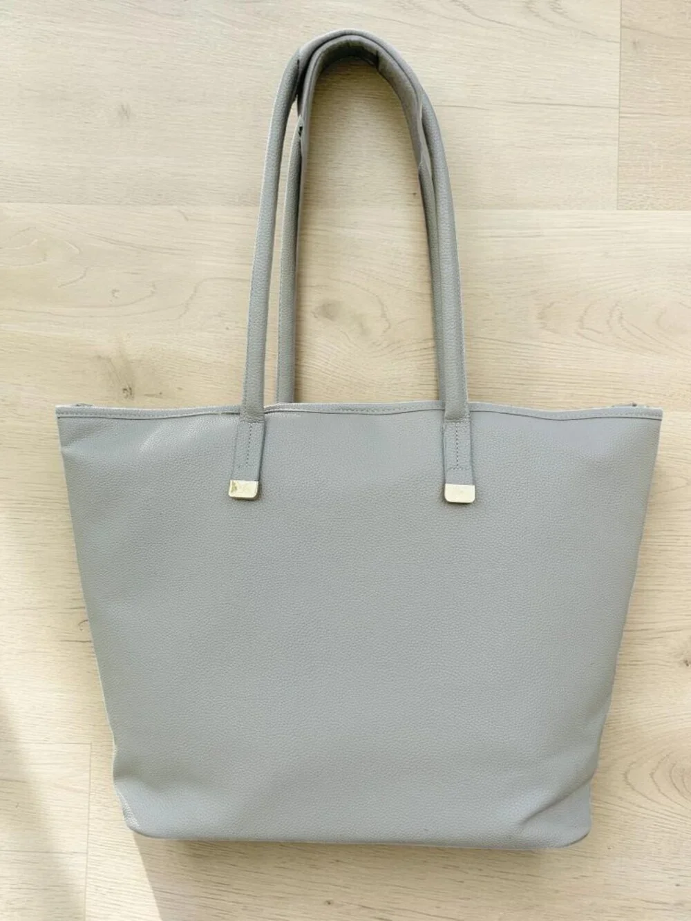 Platinum Gray Leather Laptop Tote Professional & Elegant Gray