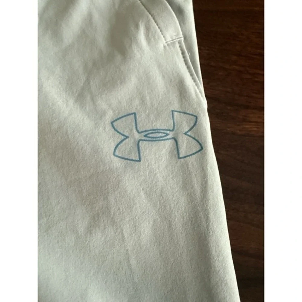 Under Armour navy shorts