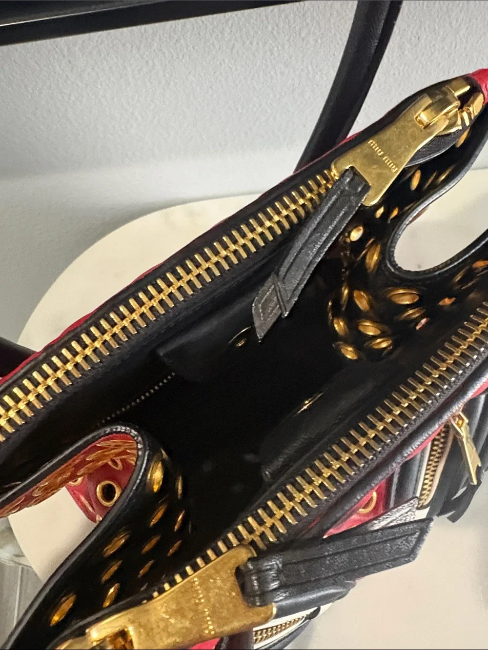 Miu Miu bold miu