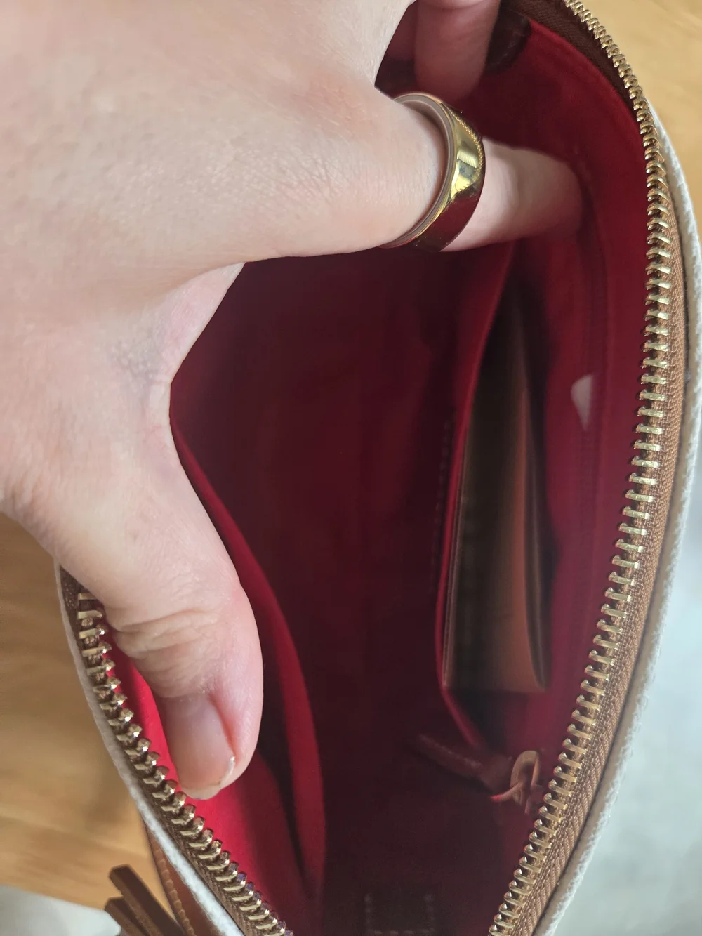 Dooney & Bourke stylish dooney
