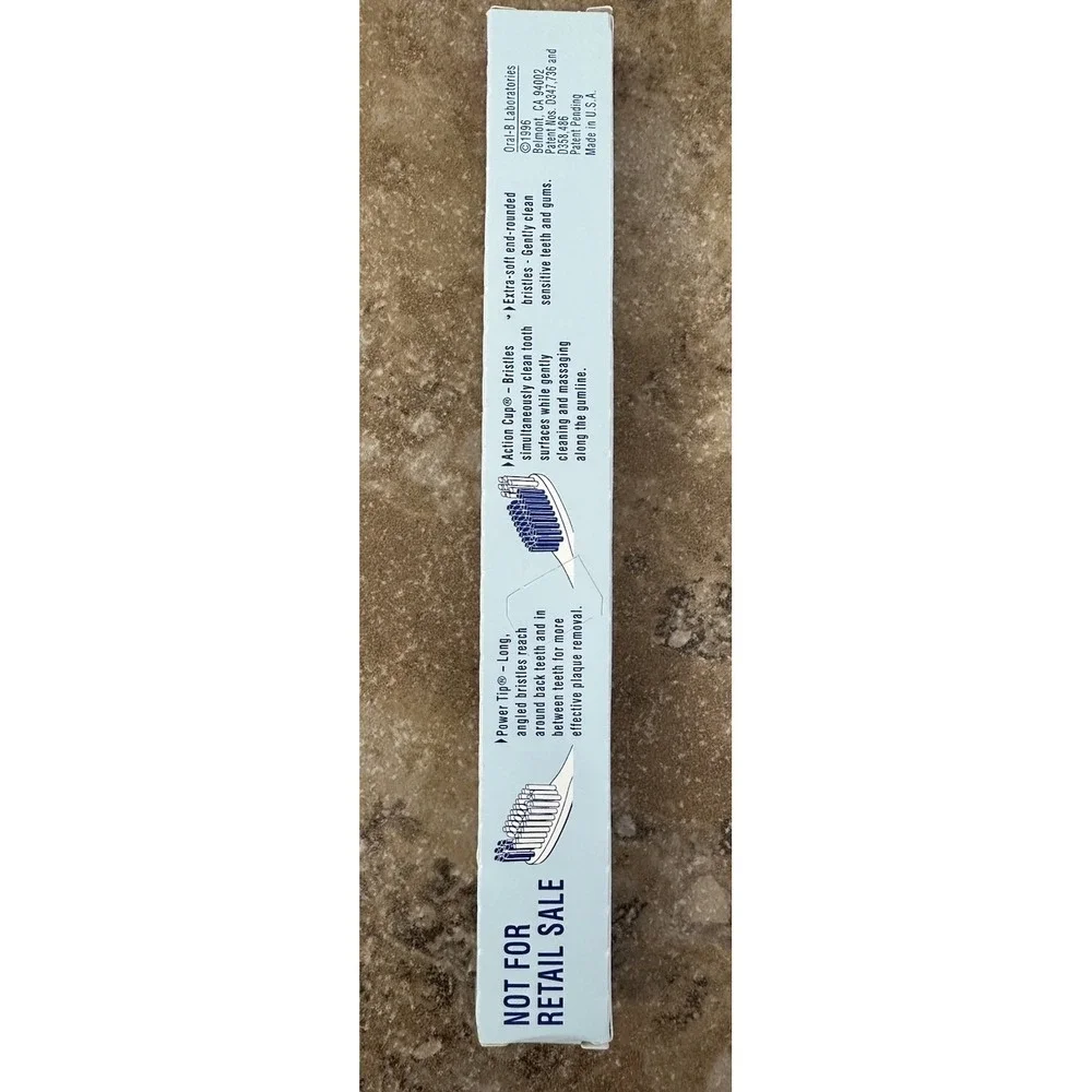 Oral-B Advantage Toothbrush Clear 35 Soft Straight 1996 Vintage Brand New