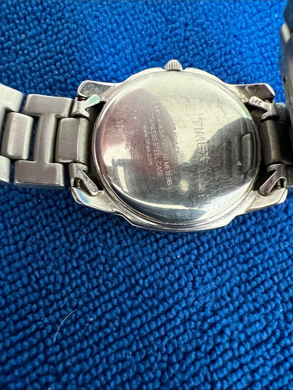 Timex men wristwatch
