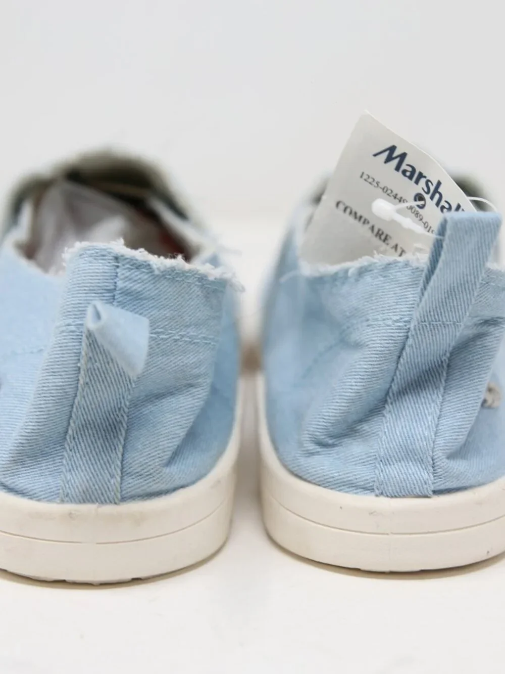 Tommy Bahama nice pair