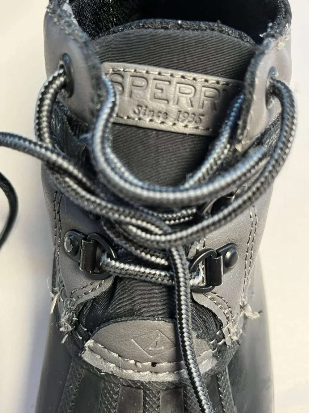 Sperry bowline storm