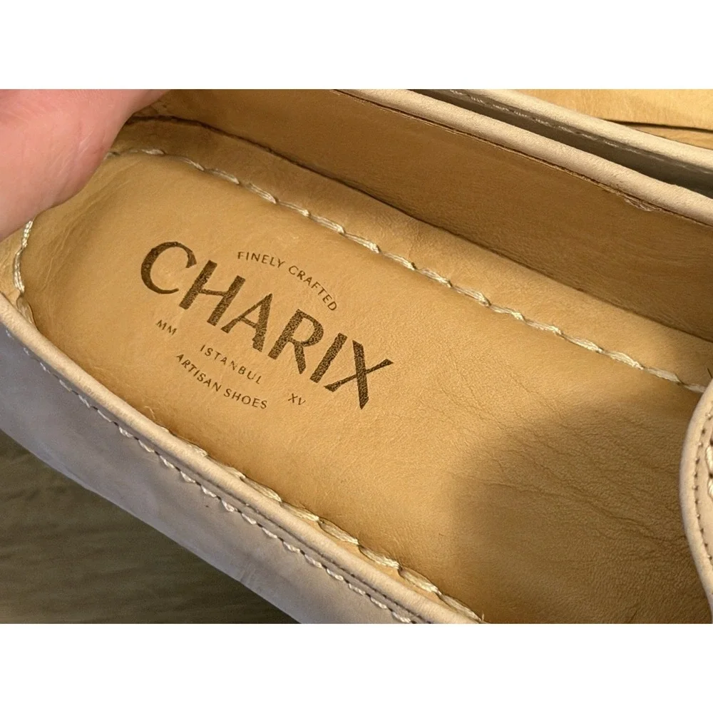 Charix women beige