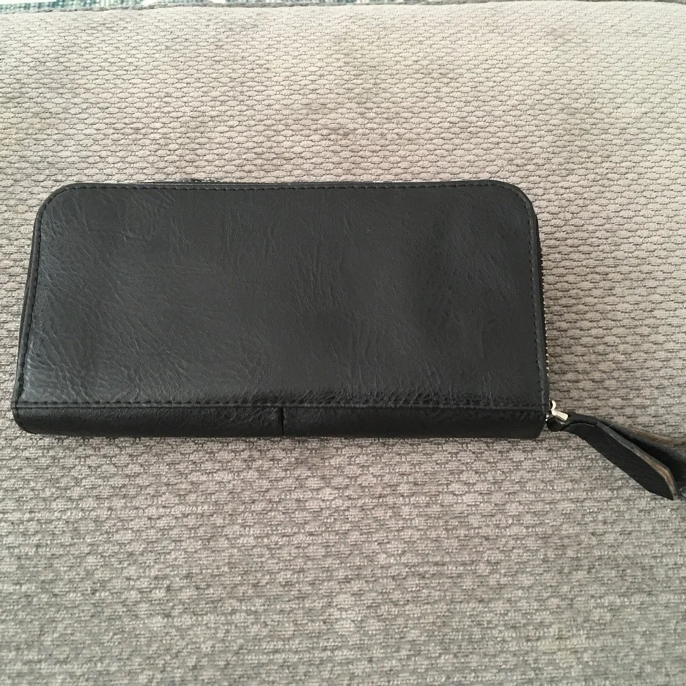 N/A sleek black
