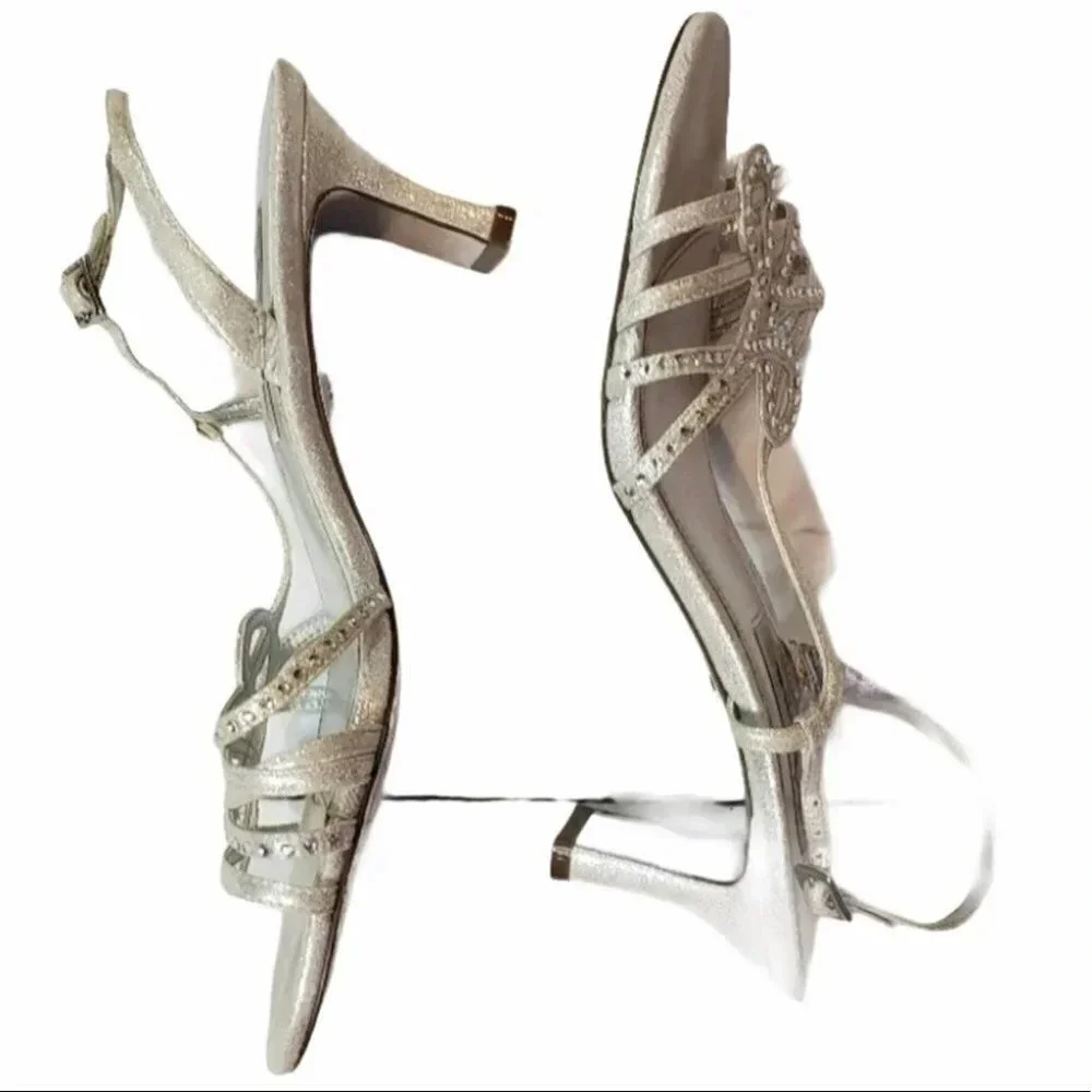 Nina‎ 7.5 silver/ rhinestone metallic strappy heels