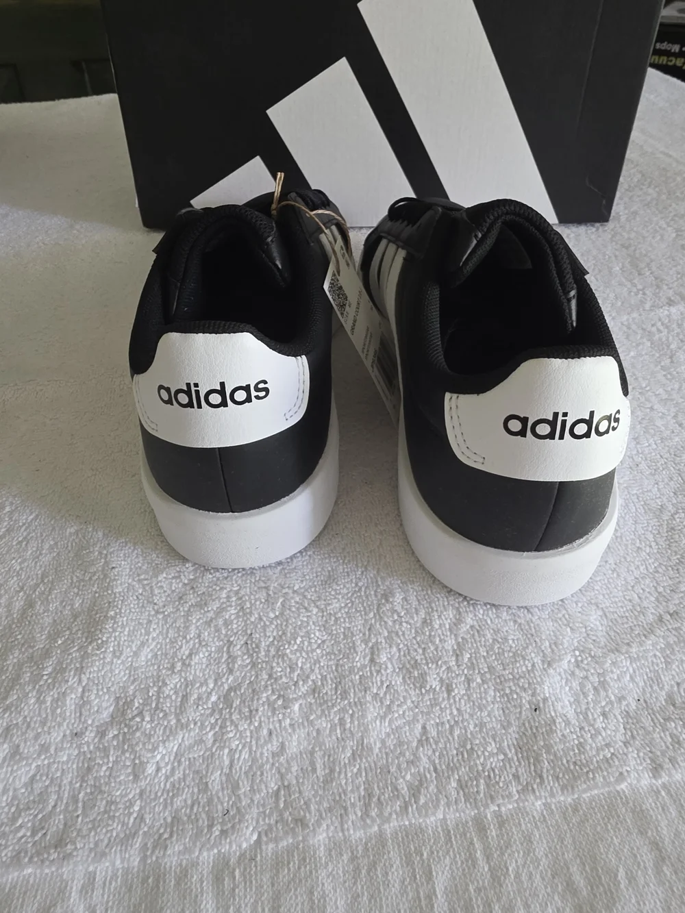 adidas classic heel new