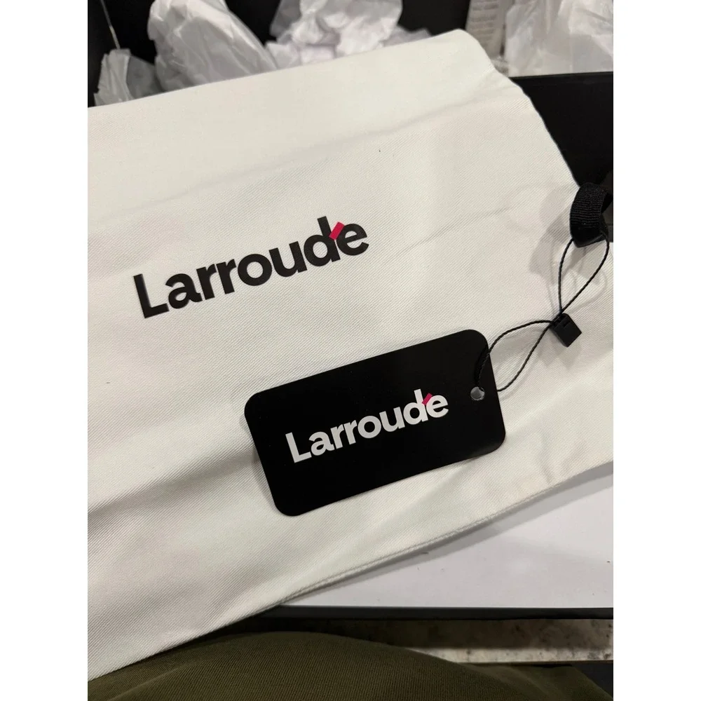 Larroude miso platform