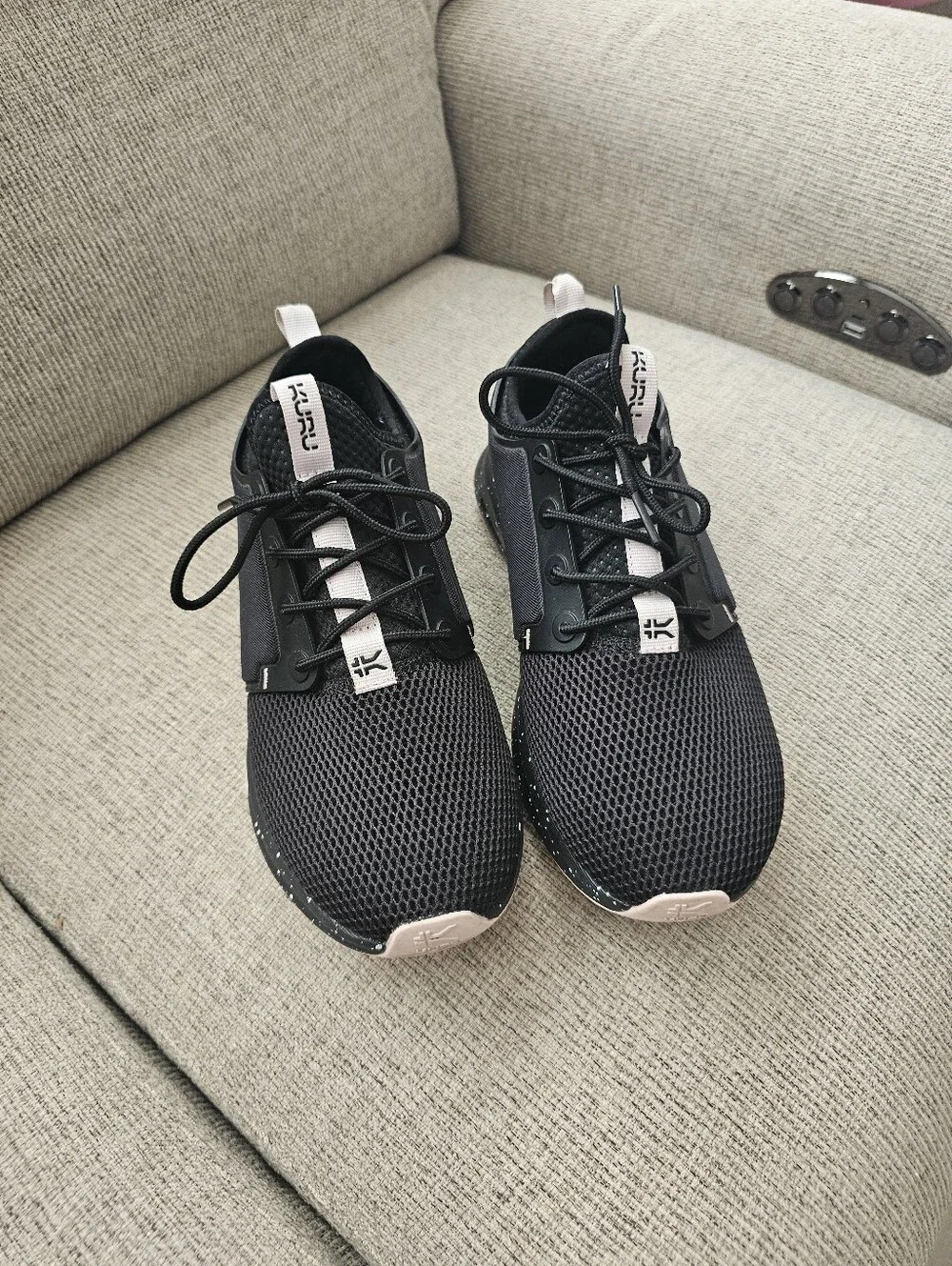 KURU atom sneakers