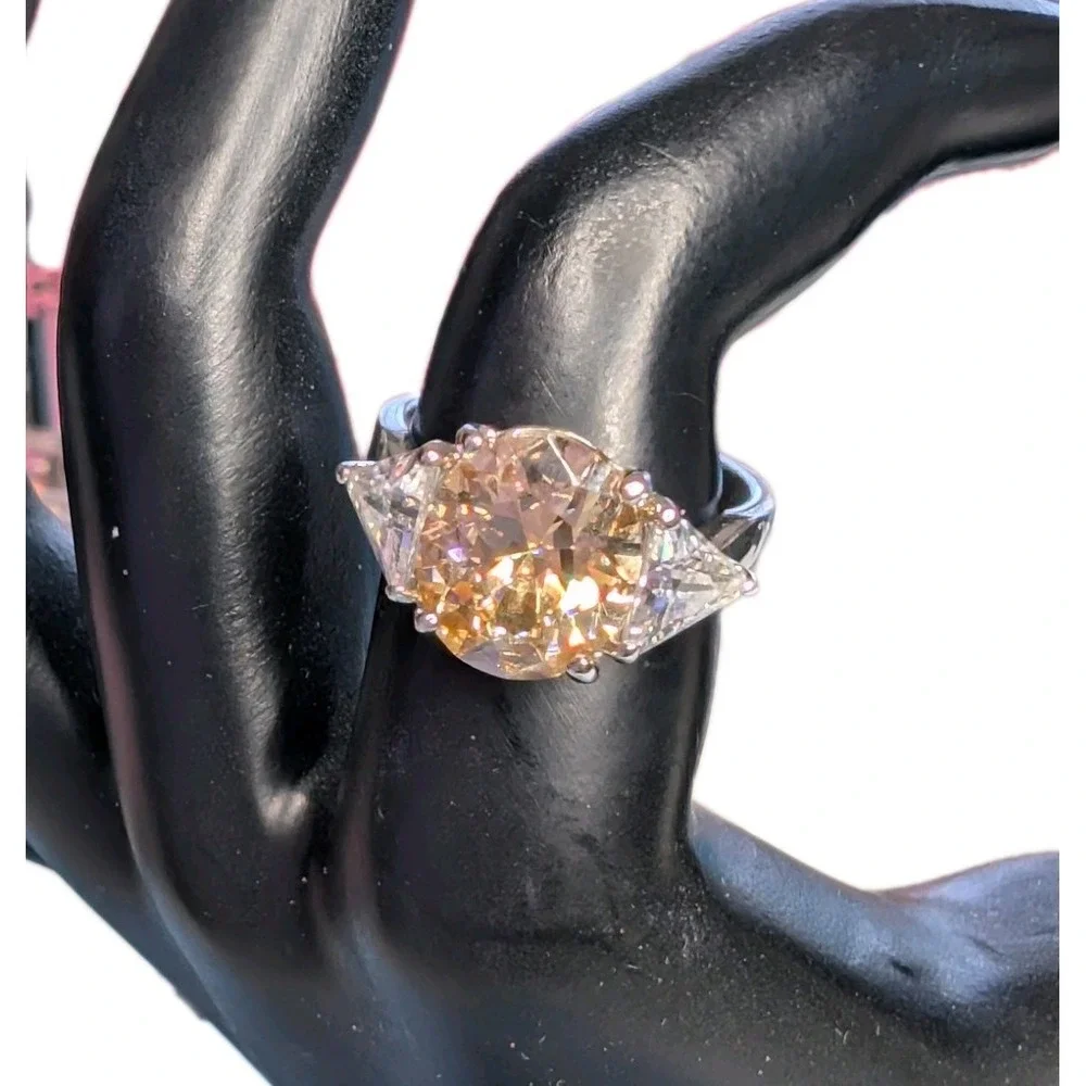 10k White Gold Canary Yellow CZ Cocktail Ring 6.75 With White CZ Accent Stones