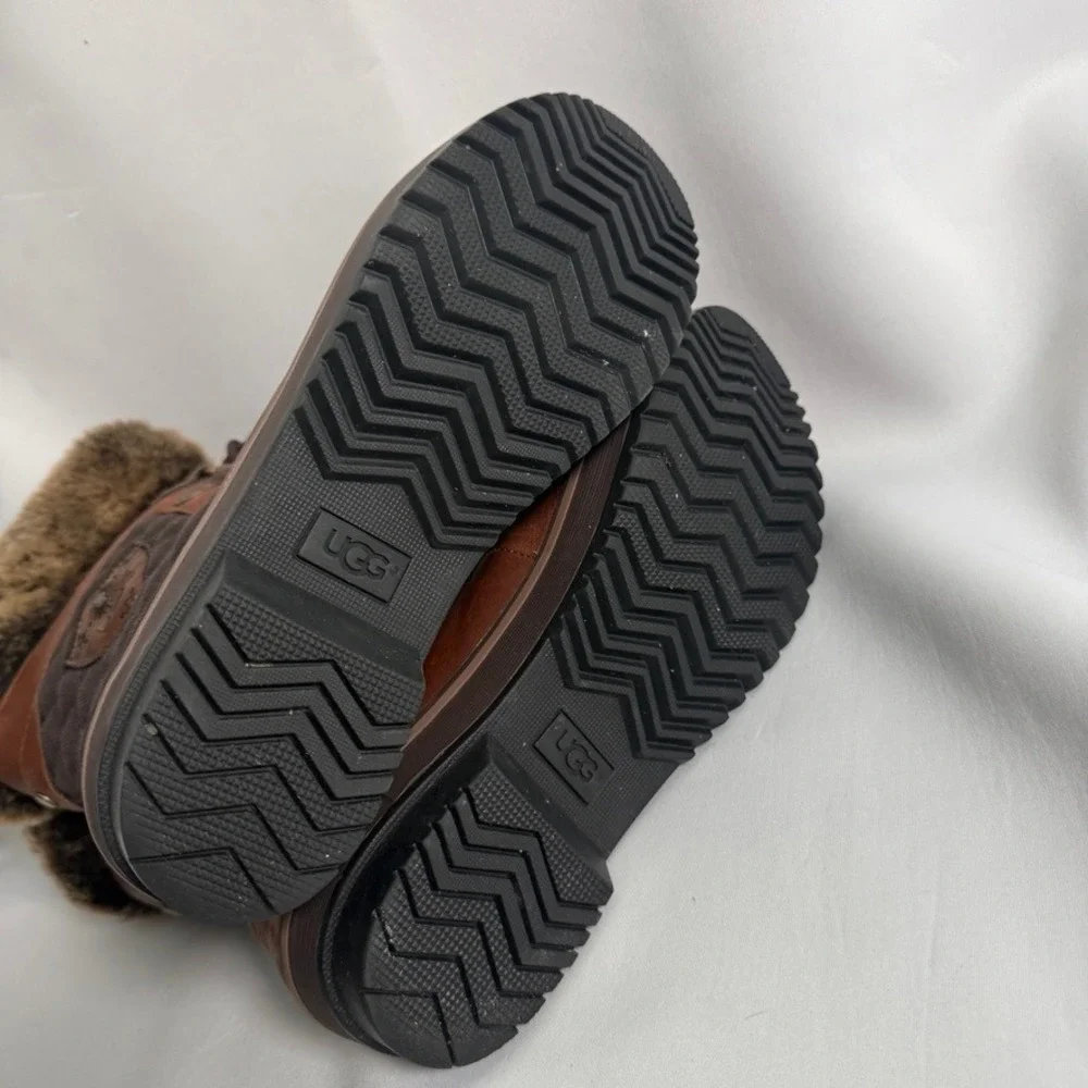 UGG adirondack tall