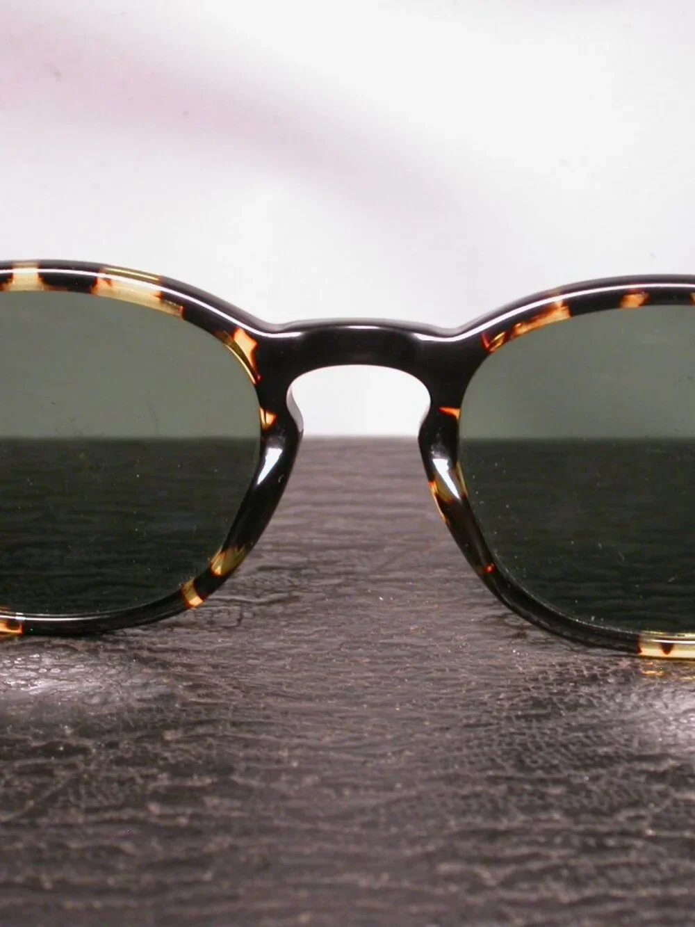 Barton Perreira up auction
