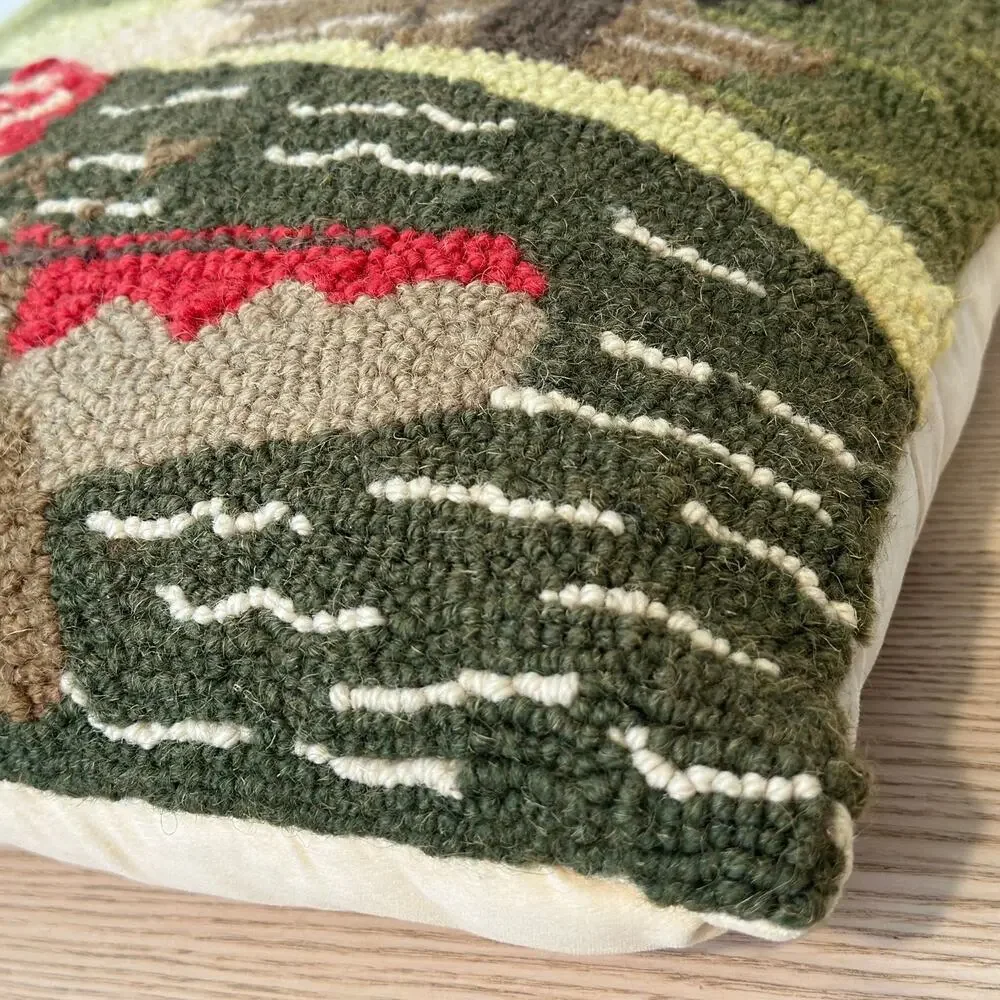 Unknown hooked wool