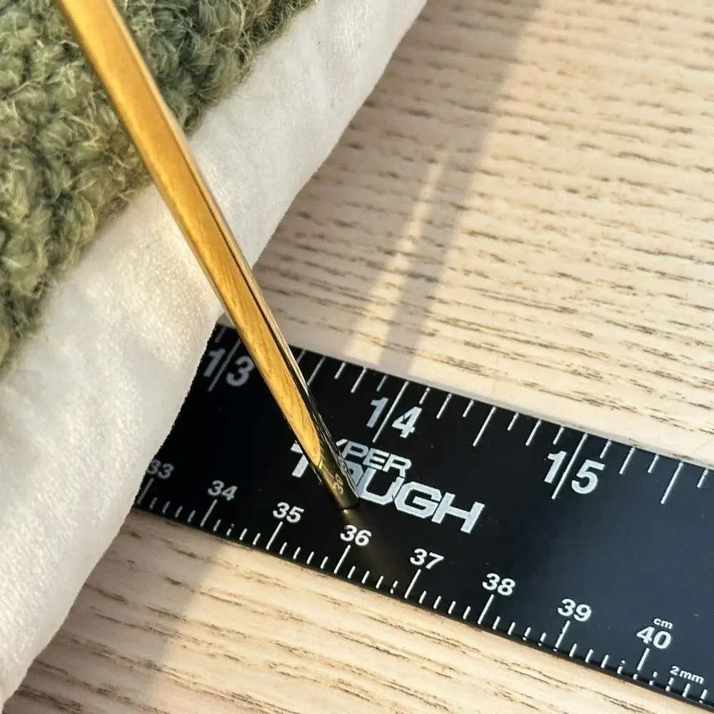 Unknown hooked wool