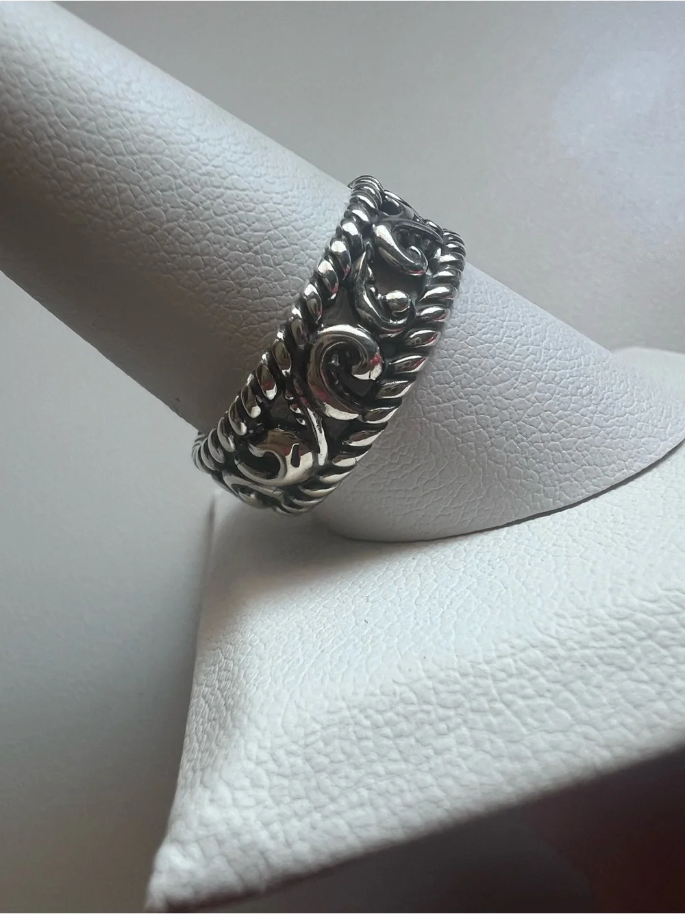 Carolyn Pollack 10 scroll pre