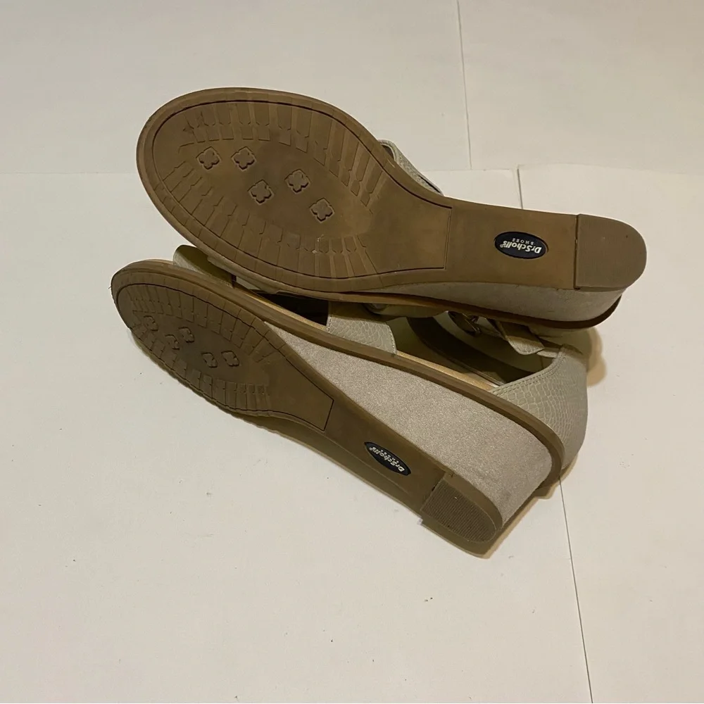 Dr. Scholls adorable sandals