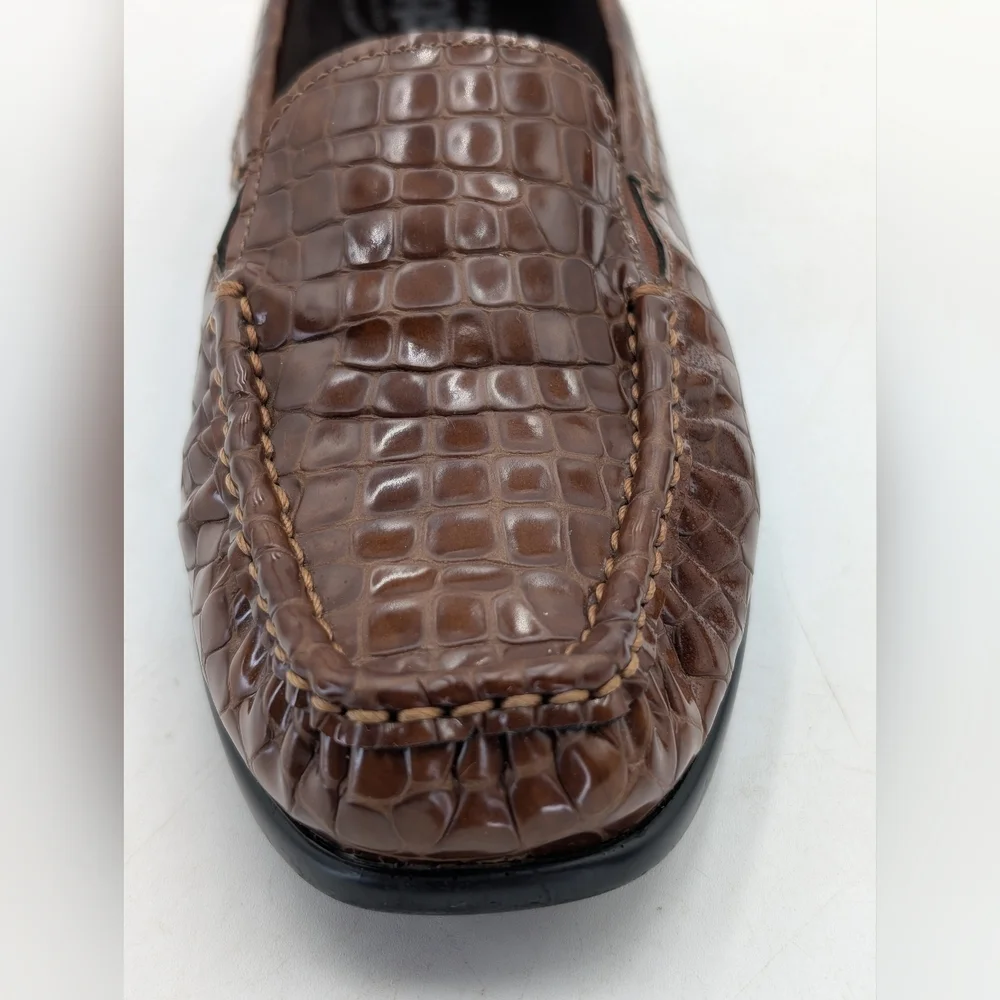 SAS Joy Women's Sz 8.5N Crocodile Pattern Cognac Brown Tripad® Technology Loafer
