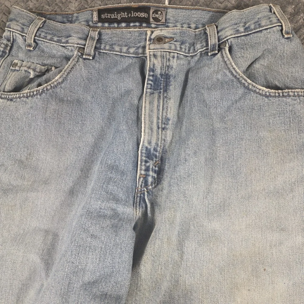 Levis pocket see