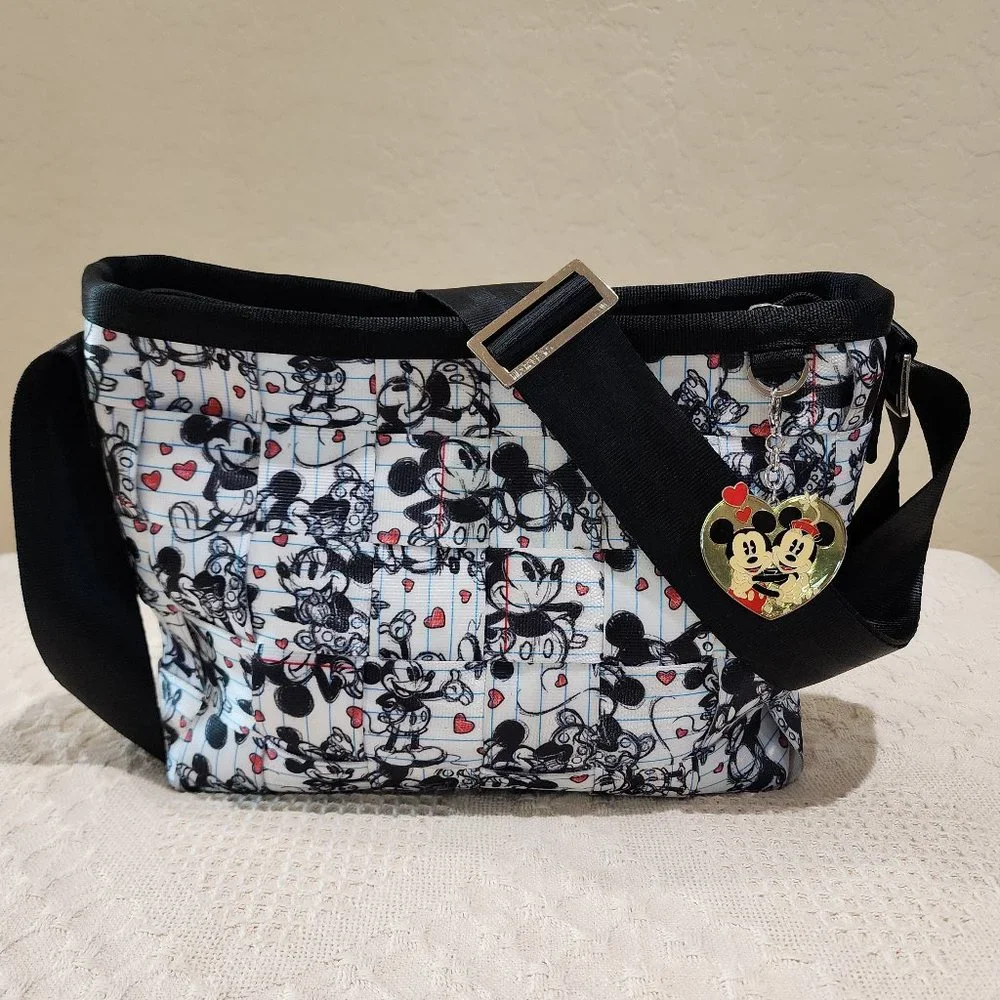 Disney Couture Mickey Minnie Sweethearts Love Black White Purse Harveys Seatbelt