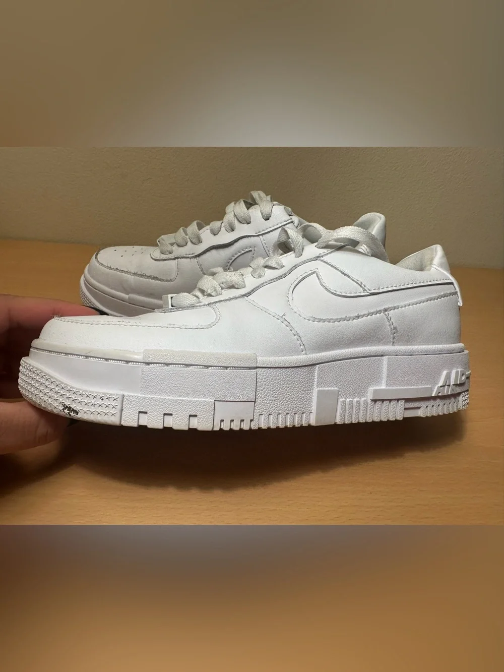 Nike shoes some