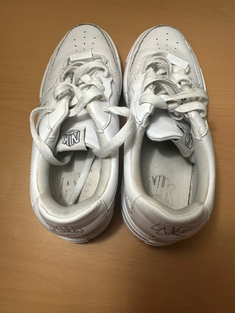 Nike shoes some