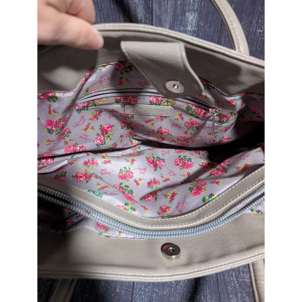 Betsey Johnson Gray Taupe Embroidered Quilted Heart Tote Bag - RARE Vintage