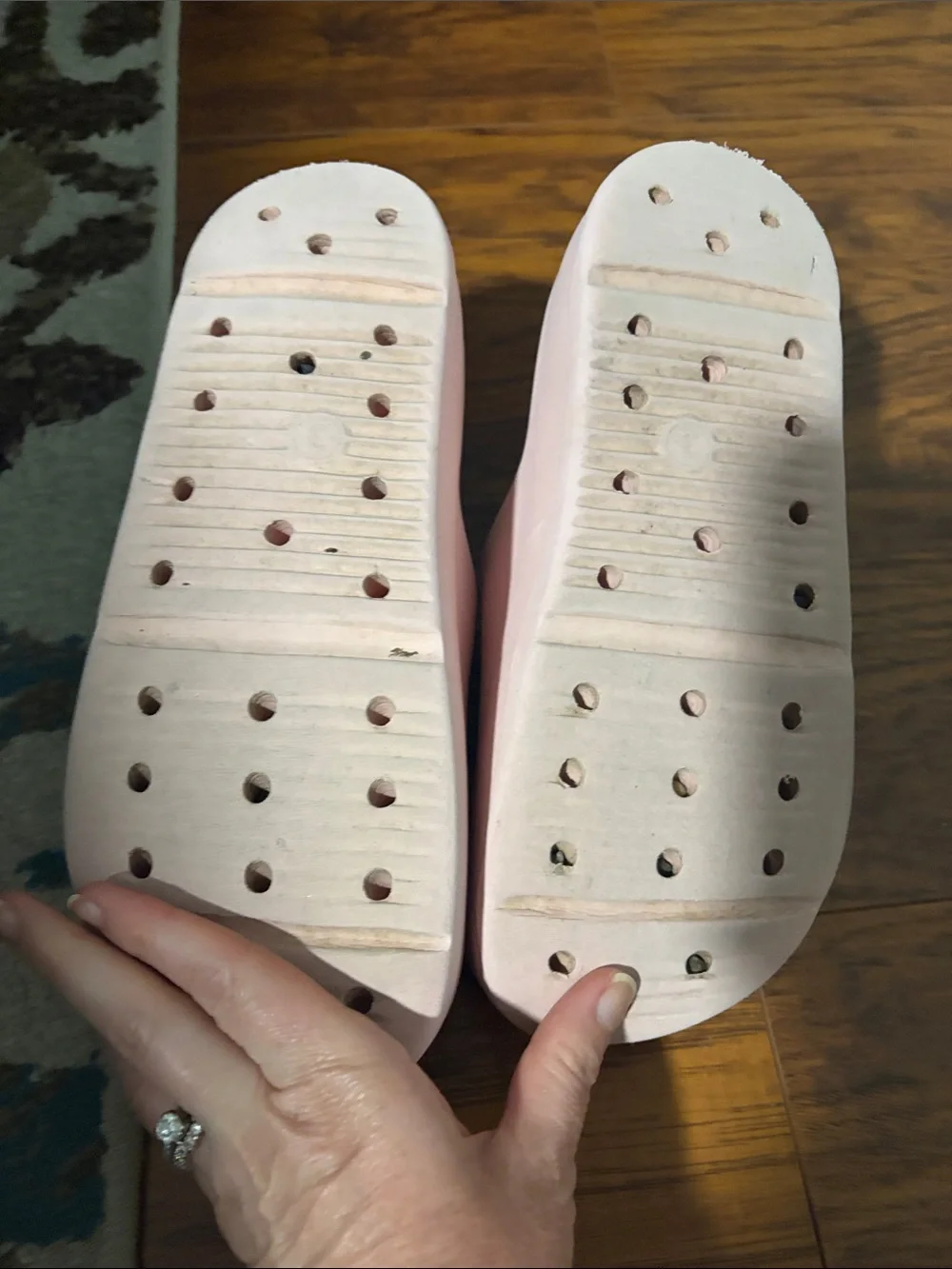 N/A comfortable girls’