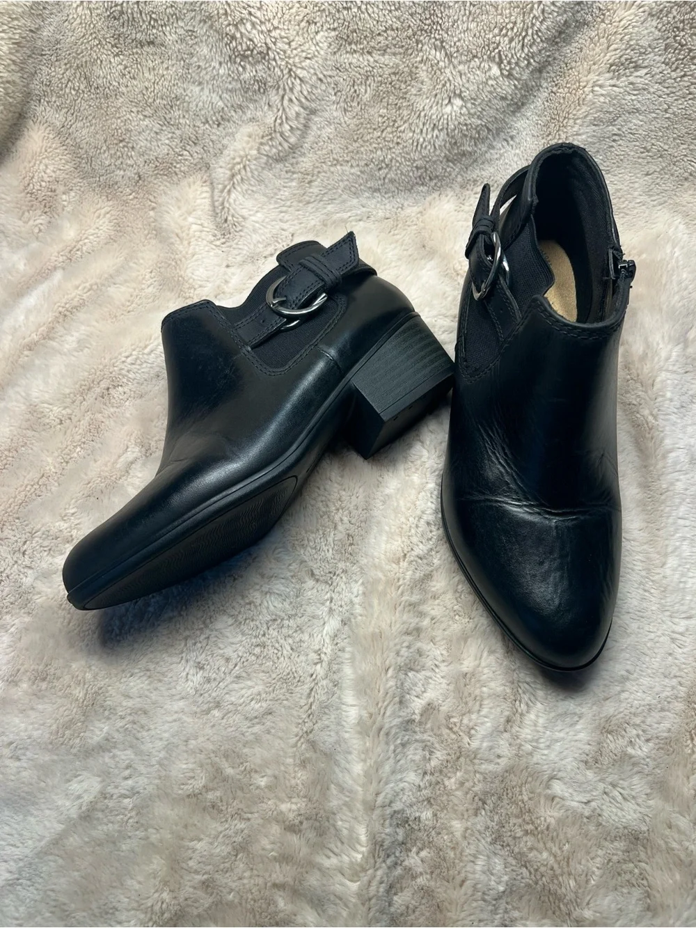 Clarks Adreena Field ankle boots women’s size 7