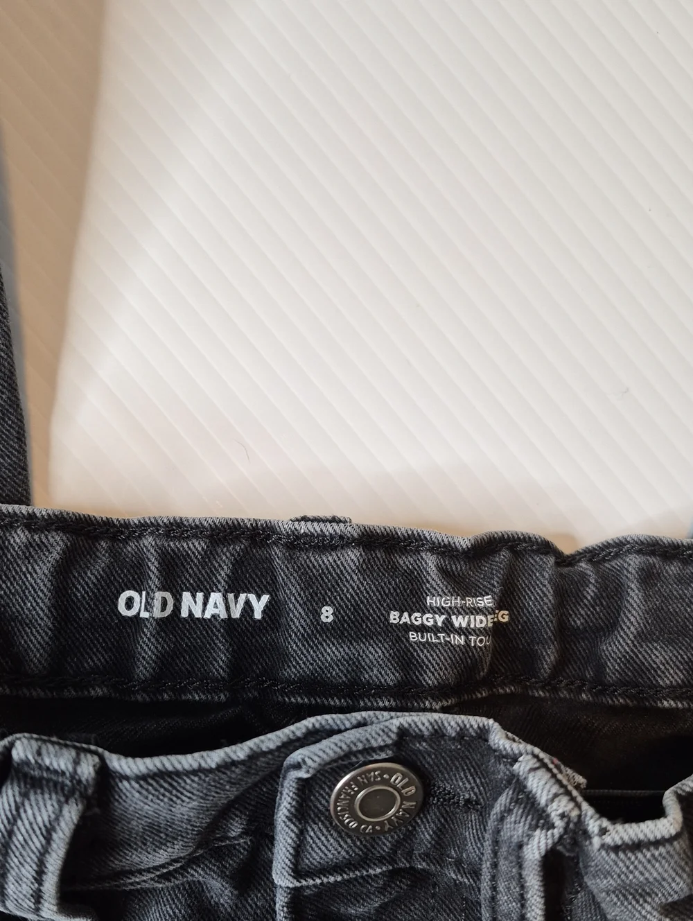 Old Navy pair old