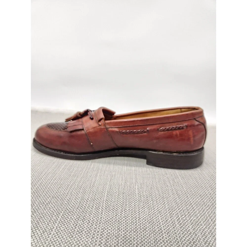 Allen Edmonds please see