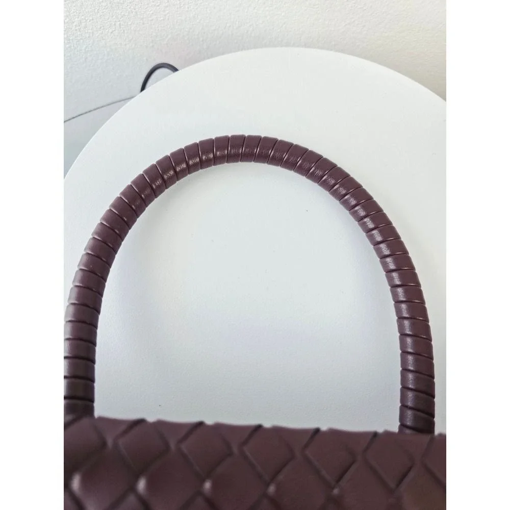 Unbranded woven leather