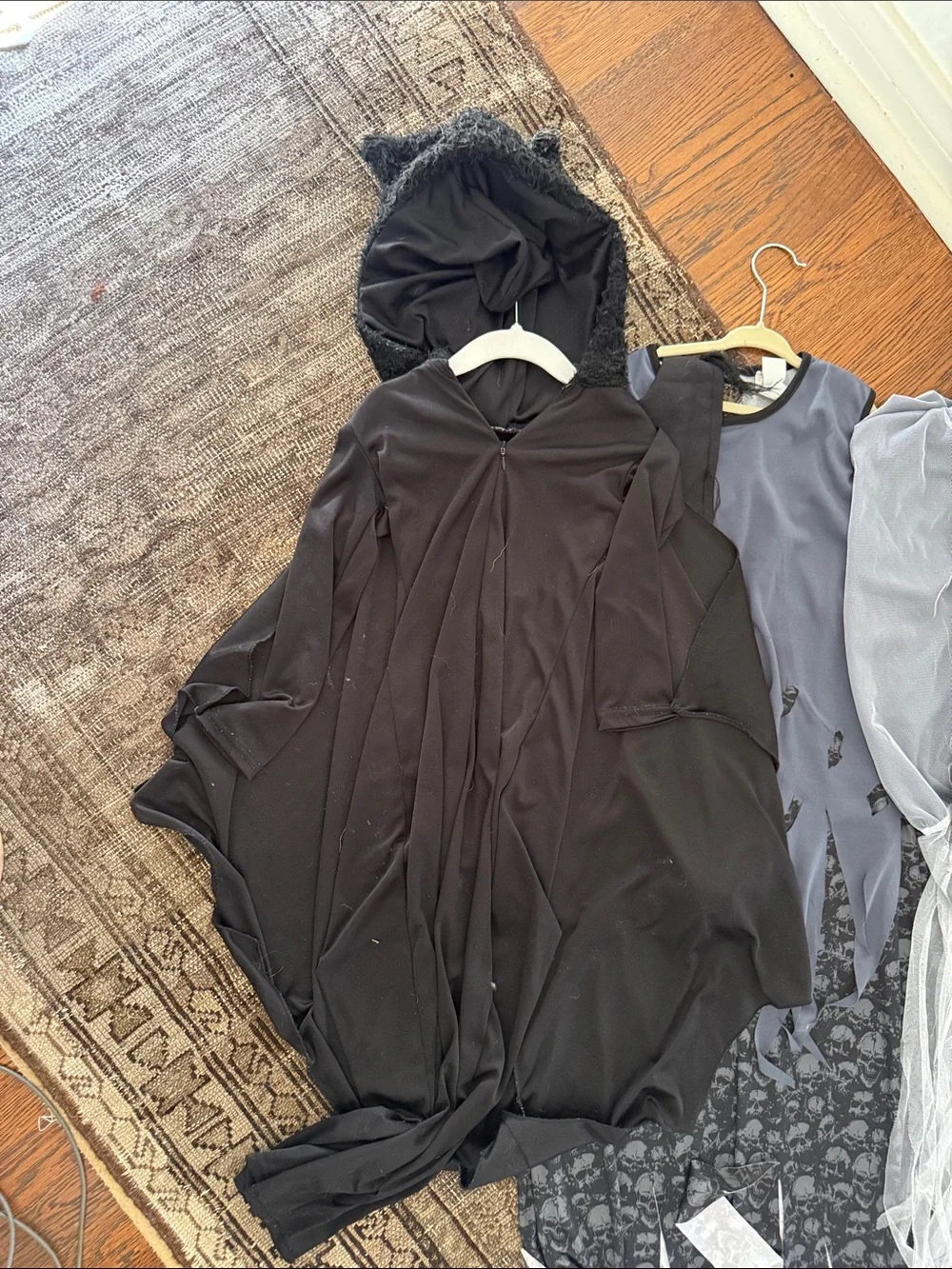 N/A stylish black