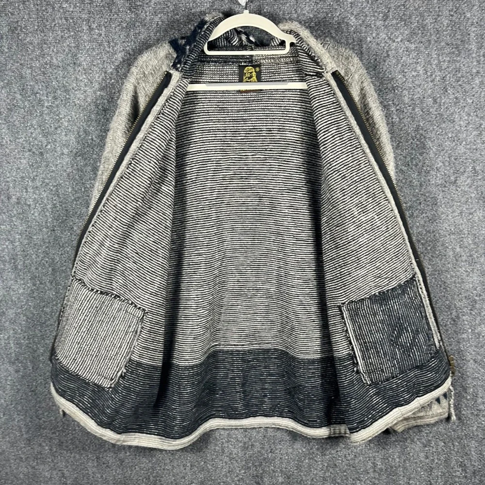 Rumiñahui wool zip