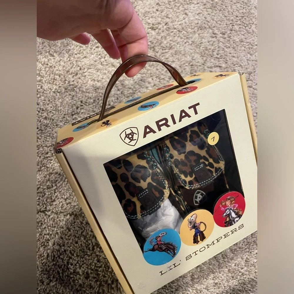 Ariat nwt natalie