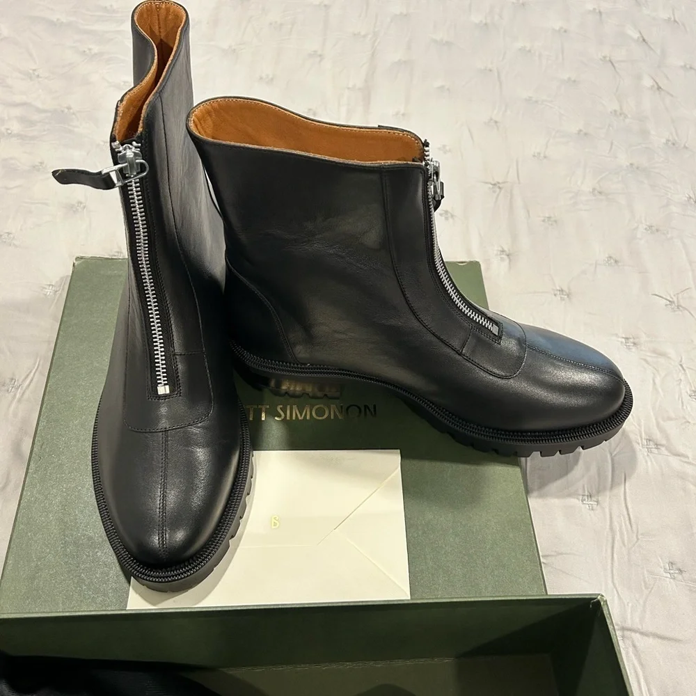 Beckett Simonon new box