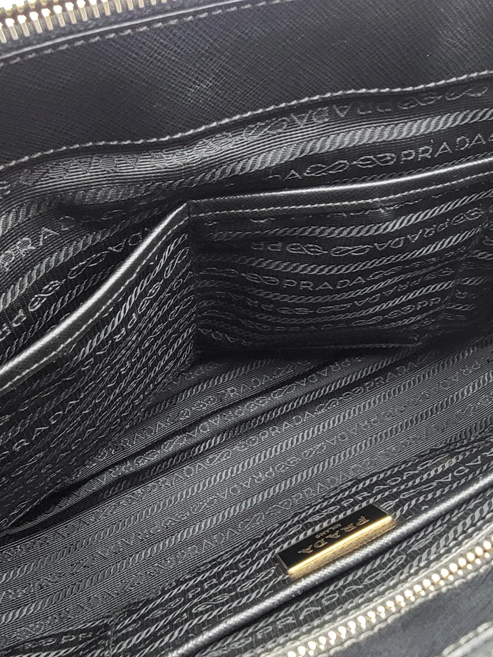 Prada saffiano lux