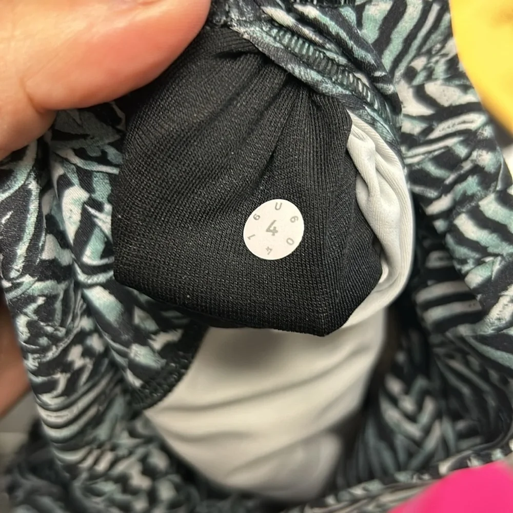 lululemon athletica size black