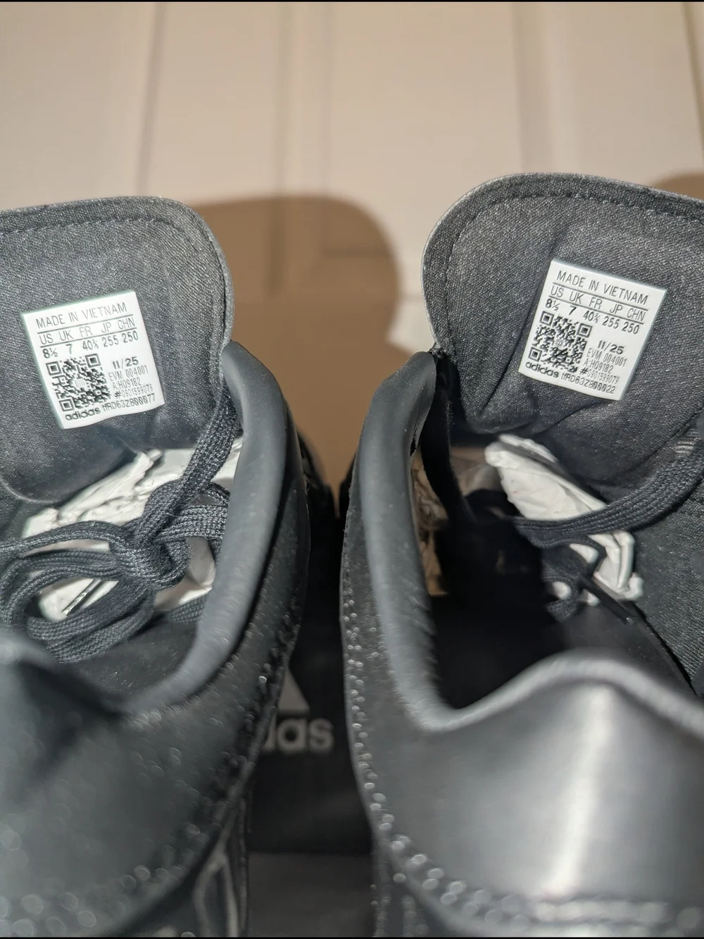 adidas triple black