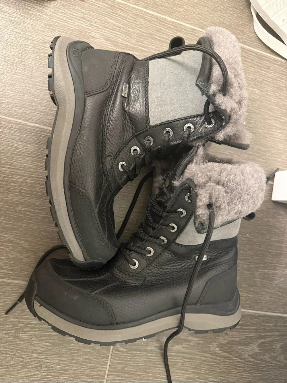 UGG Women's Black and Gray Shearling-Lined Winter Boots - Size 6.5