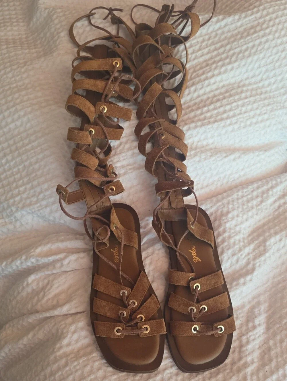 Free People stylish knee