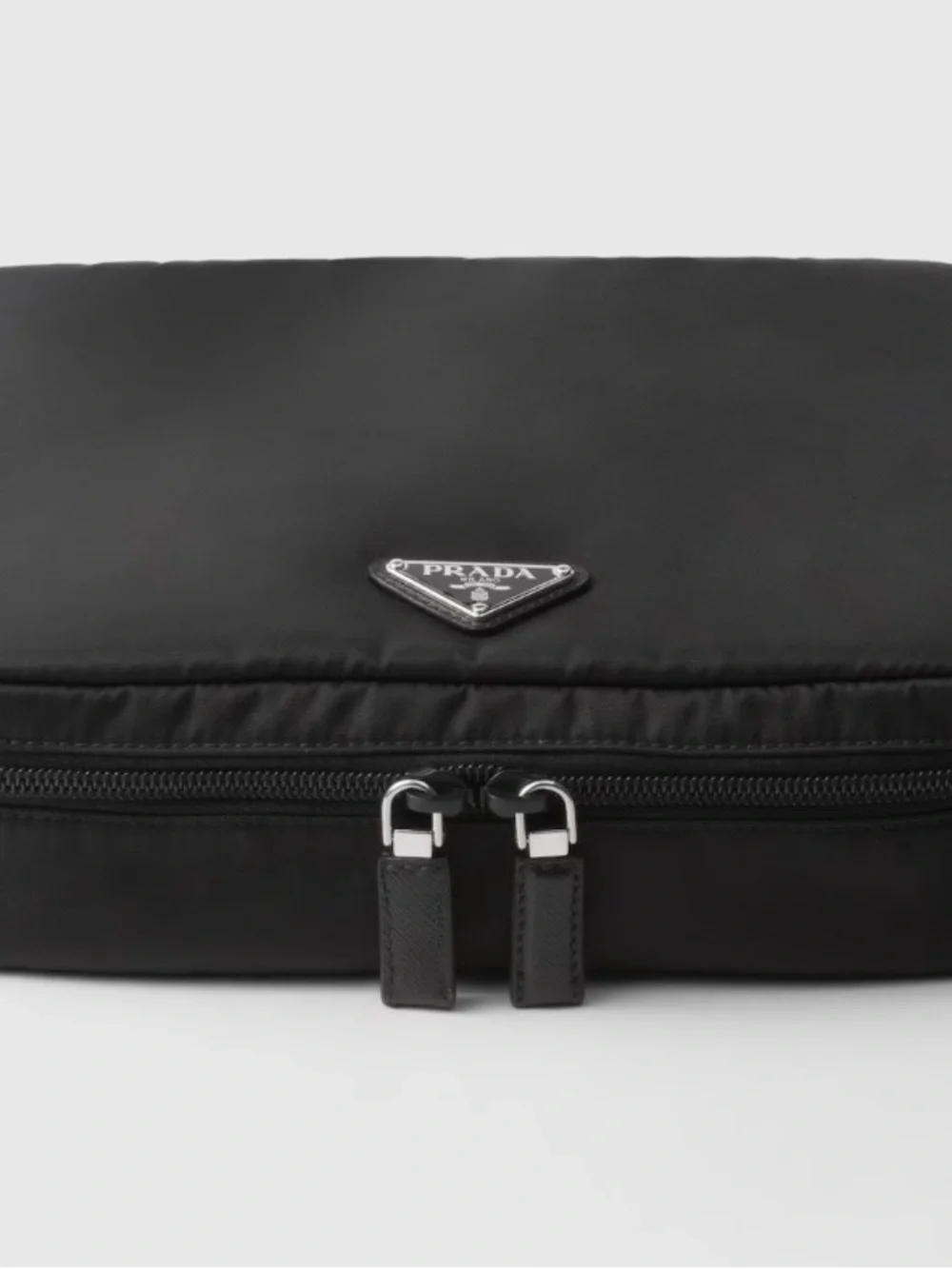 Prada pre loved