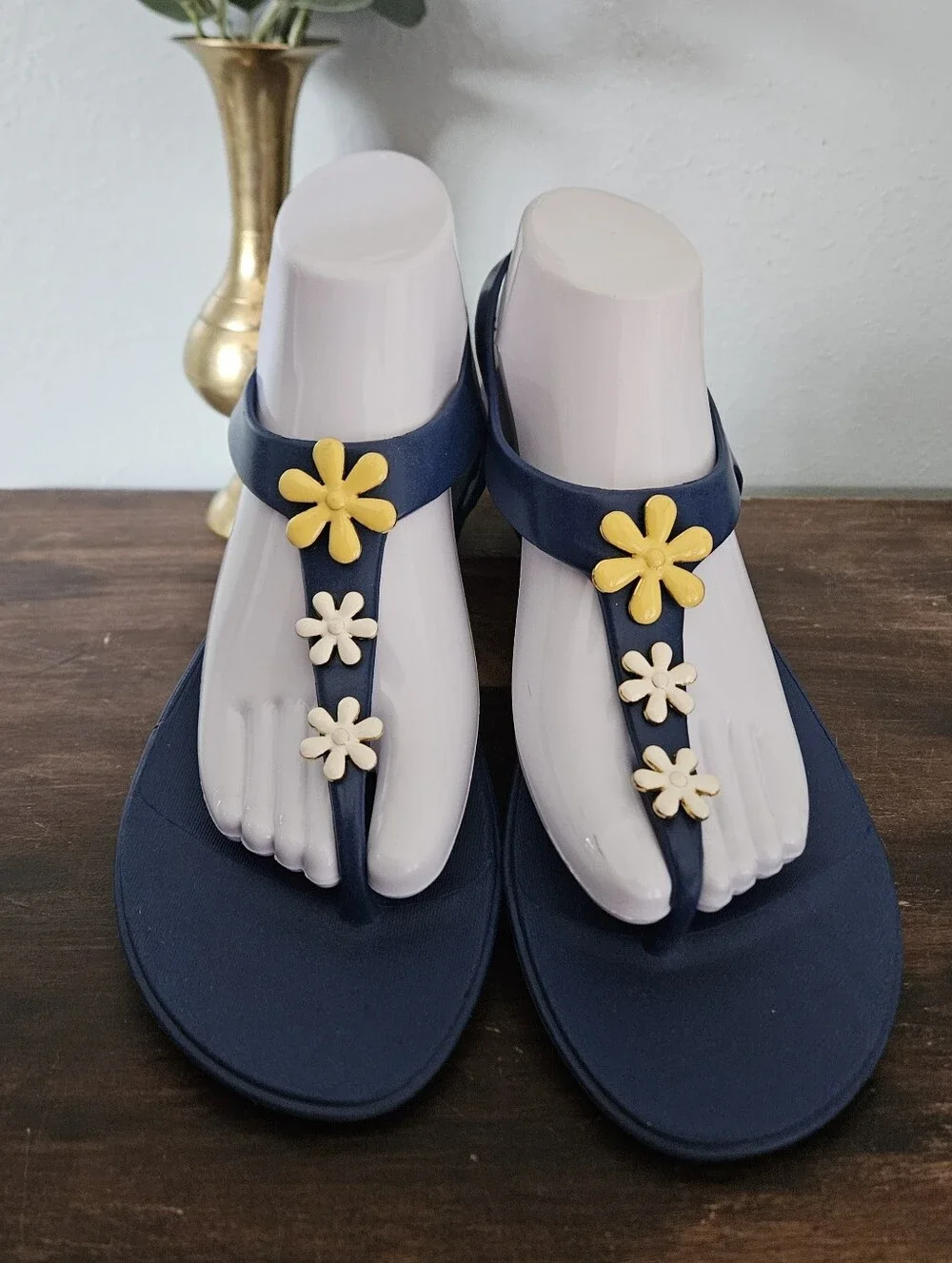 OKA b. adjustable ankle
