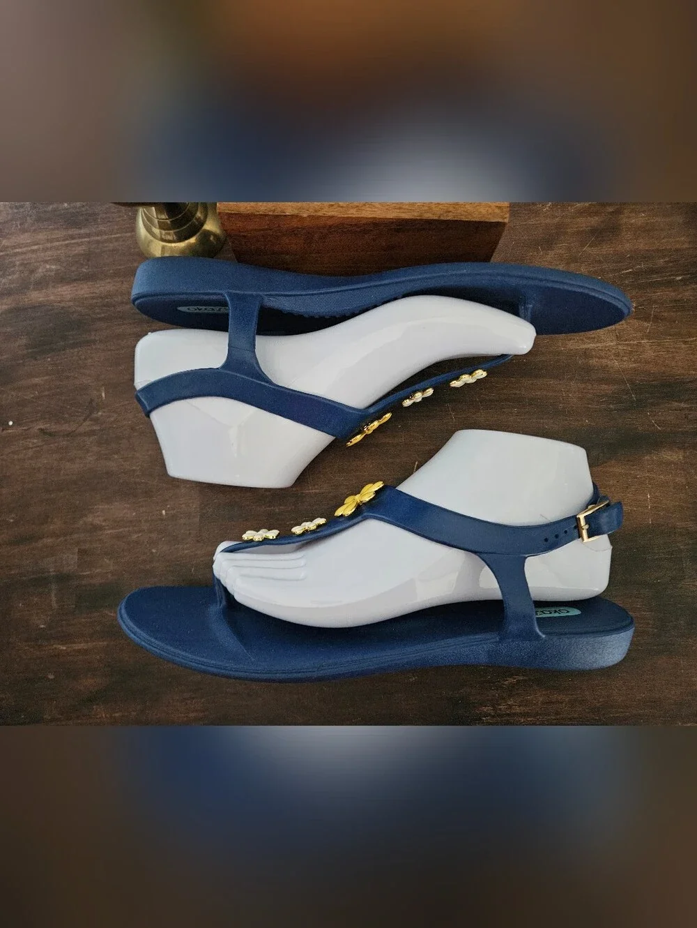 OKA b. adjustable ankle